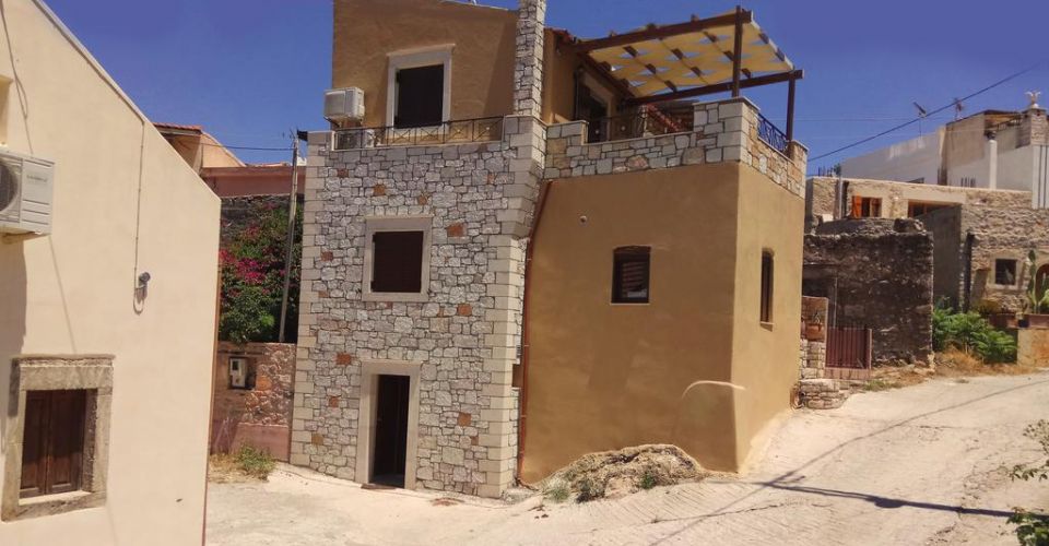 HOUSE 92 m² FOR RENT IN LISTAROS